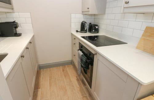 Courtyard Cottage Number 9 - Photo 4