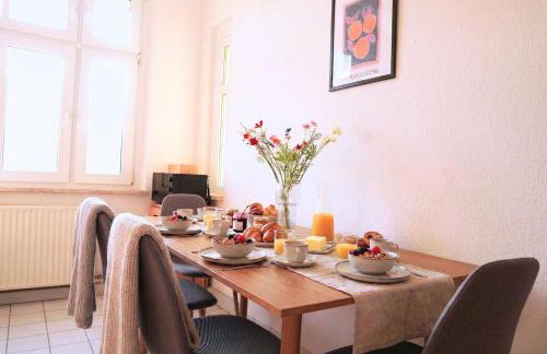 Ruhiges & modernes 5-Personen Apartment mit Boxspringbetten, Smart-TV, Wlan und Balkon - Foto 18