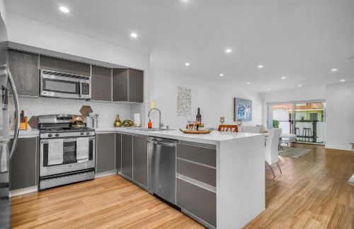 Amazing, Spacious Unit, Heart LA - Photo 36