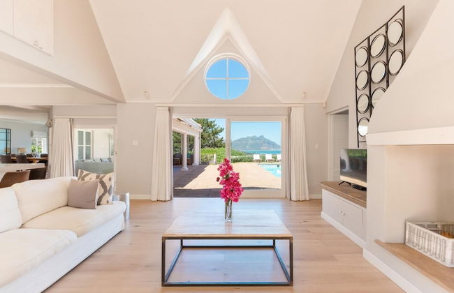 Sublime Five bed Property in Glorious Setting - Photo 1