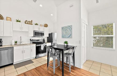 The Old Mission Collection - Downtown Bungalow - Foto 10