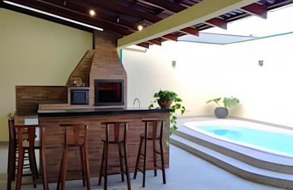 Casa com PiSCiNa, BaNHeiRa e A/C- Centro de Joinville - Foto 5