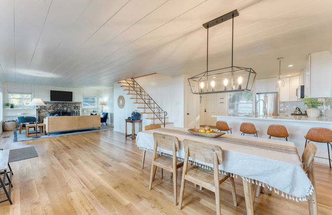 West Shore Lake House by Avantstay Ski Cabin w/ Backyard Sledding Hill! - Photo 14