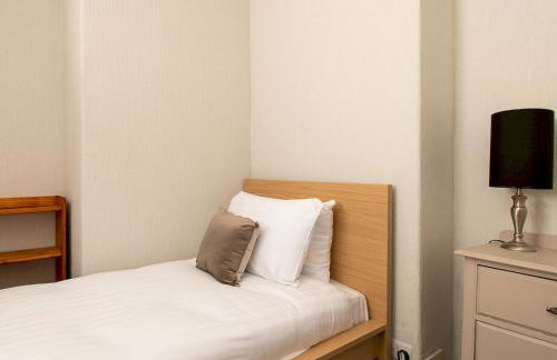 Private Entrance GF 2 bed flat near Renfrew Centre - Pass the Keys - Foto 63