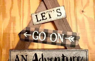 One of a Kind Rustic Log Cabin near Bryce Resort - Large Game Room - Fire Pit - Large Deck - BBQ - Foto 31