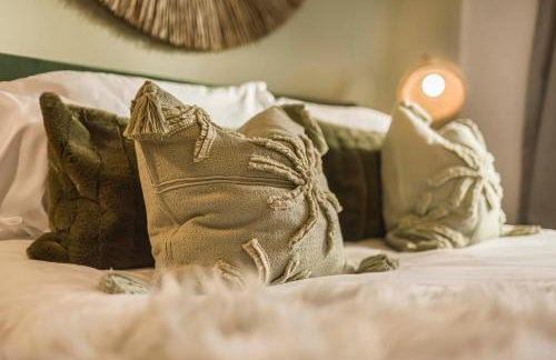 Luxury Mottram Peak District Townhouse with EV Charger - Foto 4