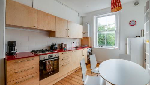 Bright Two Bedroom Apartment Near Vibrant Camden Town - Foto 3