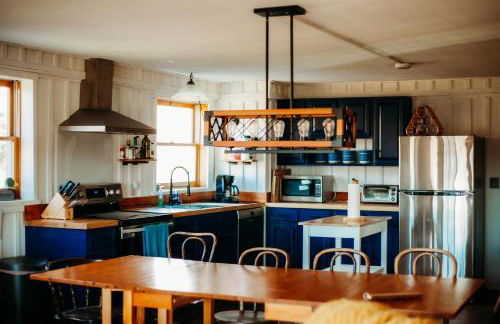 The Barn at Evermore: riverfront retreat w/hot tub - Foto 3