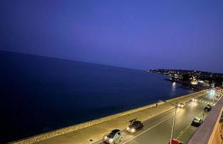 Casa Sud Menton Studio Front de Mer Vue Mer Panoramique Terrasse Parking - Foto 53