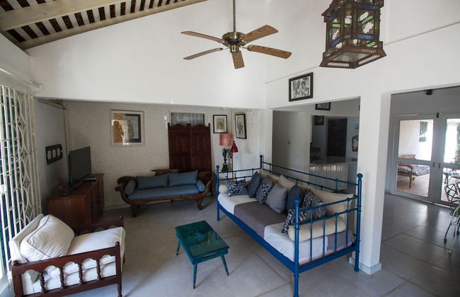 Yellow Canary Beach Villa - Photo 22