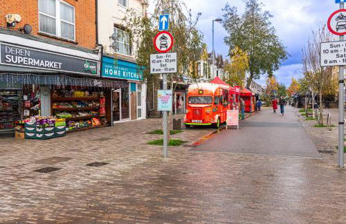 Cottage Flat 2BD Leyton Near Central Line - Sleeps 10 - Foto 6