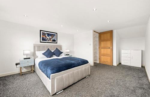 Modern and Comfy 3 Bed Manchester Home near Etihad, Coop Live Arena and Manchester City Centre - Foto 9