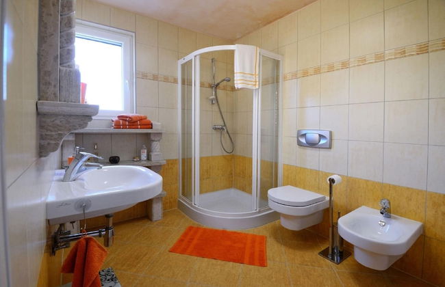 Cozy Holiday Home in Rogovici With Swimming Pool - Foto 12