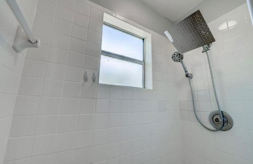 Charming Palm Bay Retreat with Garden - Foto 52