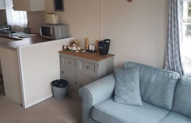 Lovely 2-bed Chalet at Robinhood Retreat Free Park - Foto 10