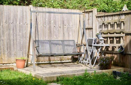 Cherish Stays spacious & amazing 3 Bed House in Hayes & Heathrow - Foto 26