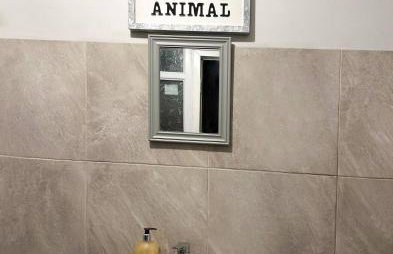 On Trend 3 Bedroom Home In Maerdy near Attractions - Foto 17