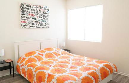 Spacious 2BR Townhouse - 3 Queens - Sleeps 8 - Foto 15