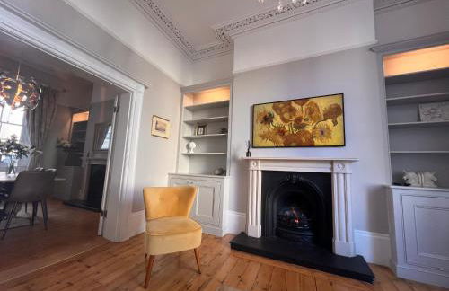 No2 Clarence grade II Regency townhouse short walk to racecourse and town centre - Photo 9