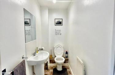 Mannys Apartment - Nice & Cozy 4Bed Flagship Lodge - Photo 70