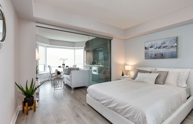 QuickStay - Class in Yorkville (Yonge & Bloor) - Photo 1