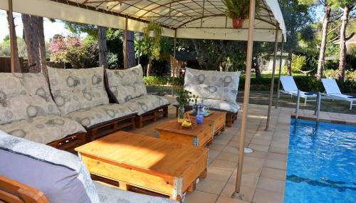 Villa Sitges El Ranch Amaizing Outdoor Areas Beaches at 5 minutes walk Sitges at 15 min drive AC Pool Jacuzzi & Garden XXL - Foto 3