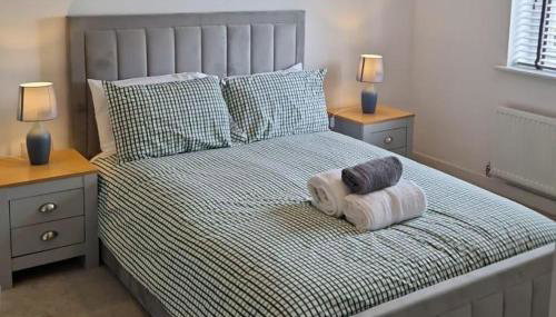 House - Sleeps 8 - Parking - Garden - Foto 1