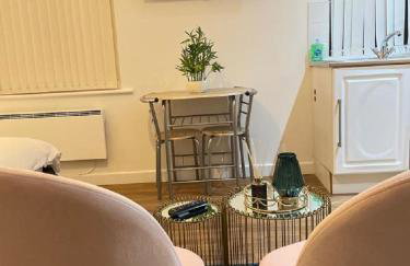 CityNights Studios with Free Parking - Foto 11