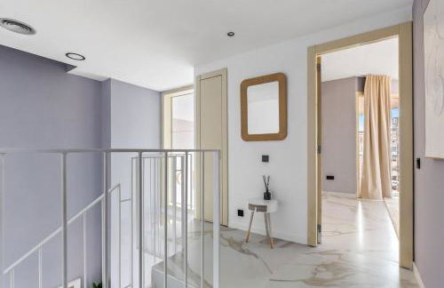 Penthouse Duplex with TOP Views! - Photo 26