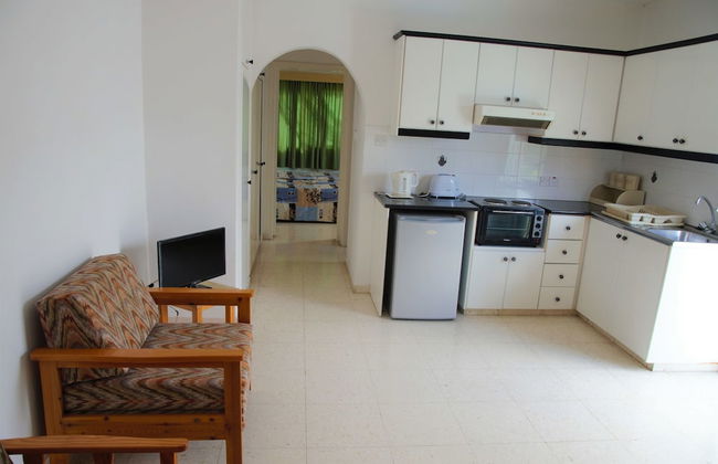 Kozis Hotel Apts - Photo 18