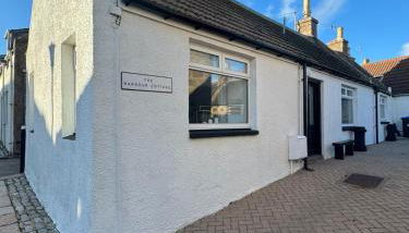 The Harbour Cottage - Photo 5