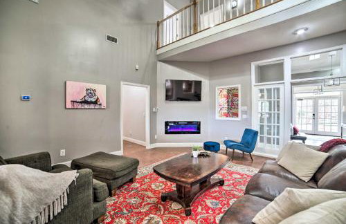 Starkvegas Clubhouse about 2 Mi to MSU Campus! - Foto 5