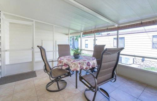 Disney Backyard Oasis - Foto 3