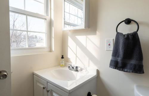 New 4 Apts-198-3 Bed Apt 1st Floor & 3 Bed Apt 2nd Floor - 1 Bed Studio Apt Ground Floor & 1 Bed Studio Apt Ground Floor near Penn Station EWR Newark NJ Airport Hospital Manhattan NYC - Foto 32