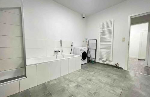 SWF111 - Komfortable Monteurwohnung Übergangswohnung - Foto 9