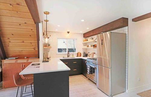 Mid Century Modern Cabin - The Tahoe A-Frame - Foto 18
