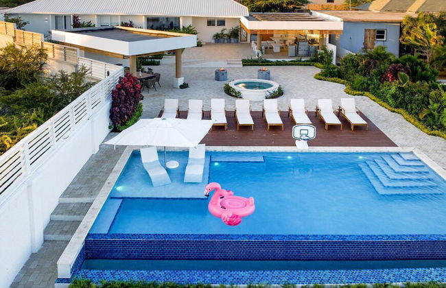 Beachfront Villa w Pool Sleeps 16 Dining Tub - Foto 11