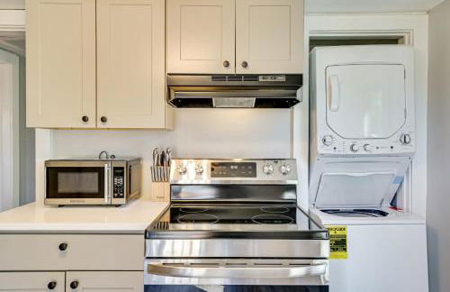 2 Mi to Uptown Centrally Located Kingston Apt! - Foto 9