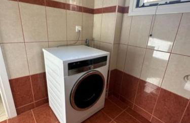 Villa Zola with Views - Photo 17