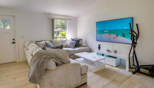 BBQ Ready Retreat with Pool Access in Palm Harbor - Foto 5