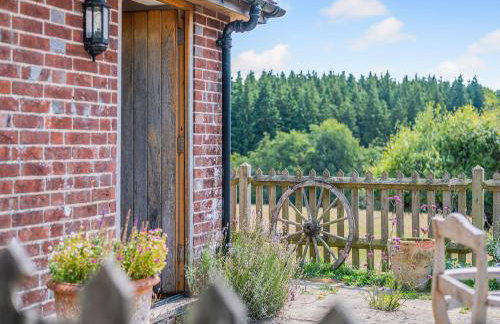 Coblye Barn - Photo 15