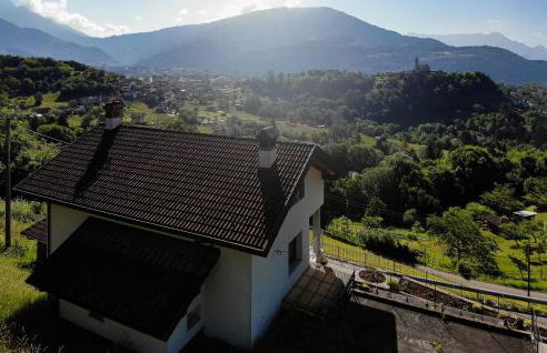 Cozy Home In Lamon With Wifi - Foto 16