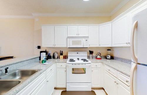 14th-floor oceanfront condo with ocean view pool & hot tub access WiFi & W&D - Foto 10