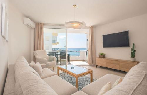 In front of SEA & CENTER - Foto 3