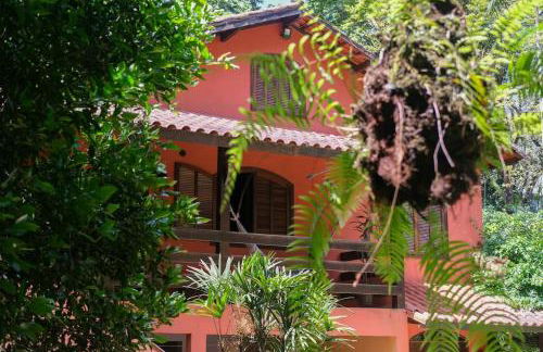 Casa em penedo com cachoeira - Photo 2