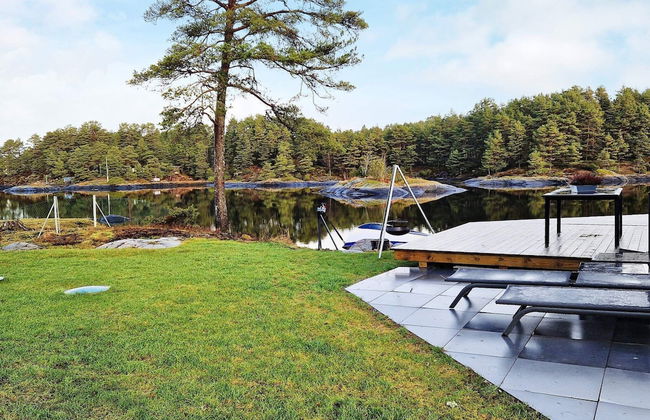 6 Person Holiday Home in Lindas - Foto 28