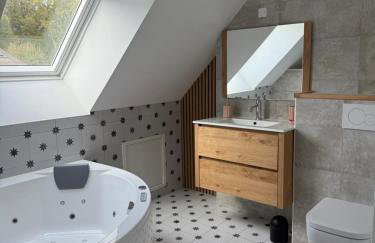 Ty Cocon - havre de paix avec jacuzzi - Foto 1