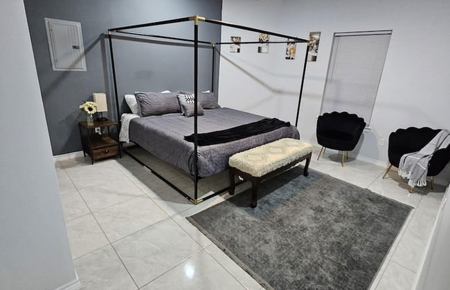 Beautiful Apartment 9 min to Mercedes Outlets - Foto 8