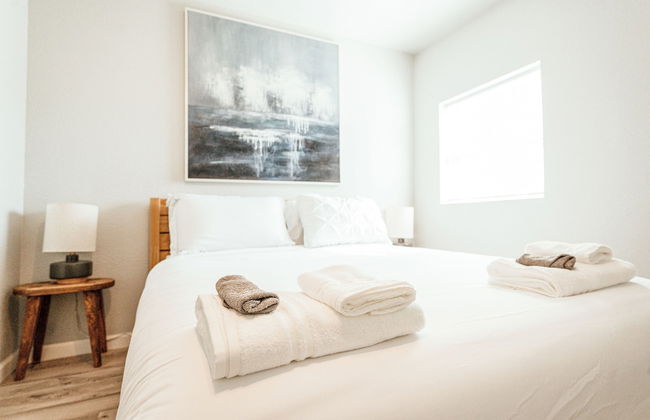 Spacious Cozy 6BR for 14- Lgbtq Friendly 2260 - Photo 26