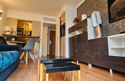 Paris La Defense - Modern Apartment with Jacuzzi - Foto 6